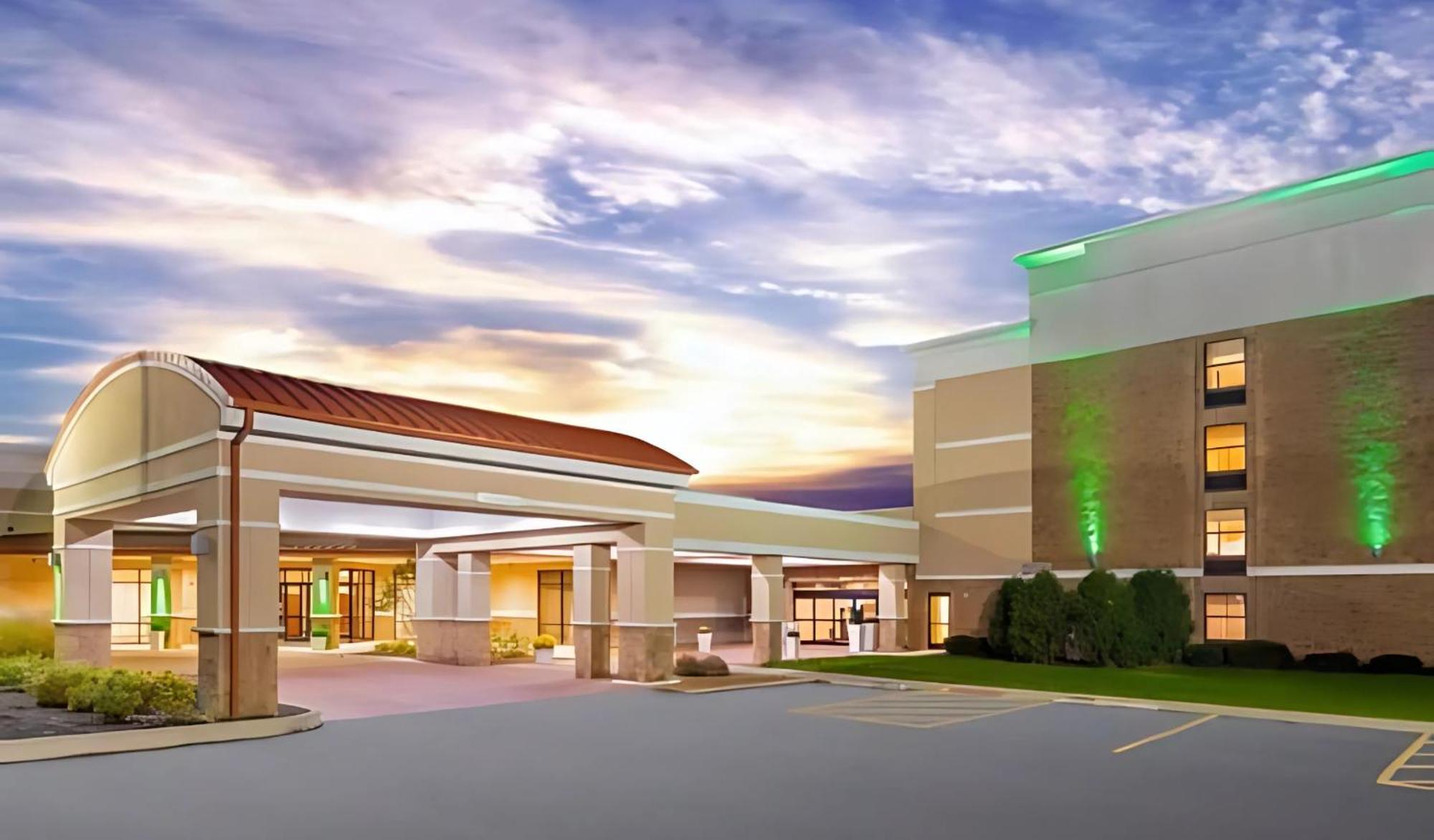 Hotel Гарні Екстер'єр фото